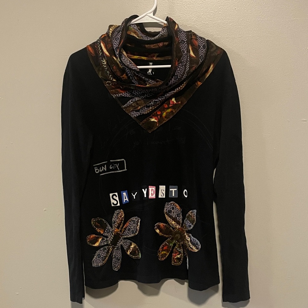 Desigual Black Sweater with Multicolor Floral Design